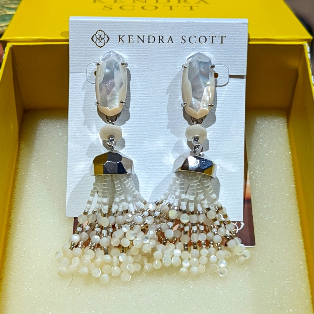 Kendra Scott Dove Silver Statement Earrings in Ivory Mother of Pearl